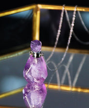 Load image into Gallery viewer, Essential Oil Crystal Pendant Necklace